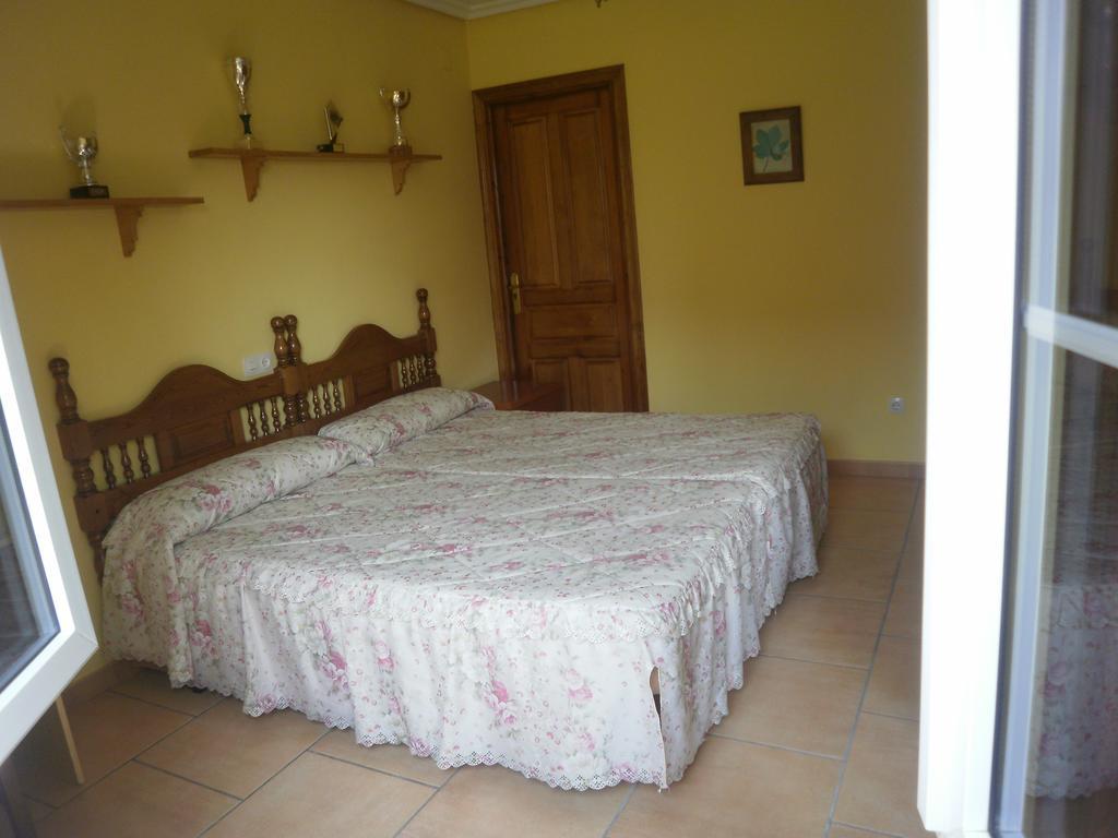 Pension Galimar San Vicente De La Barquera Δωμάτιο φωτογραφία